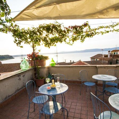 La Dimora Di Checchino Bed and Breakfast Anguillara Sabazia Εξωτερικό φωτογραφία